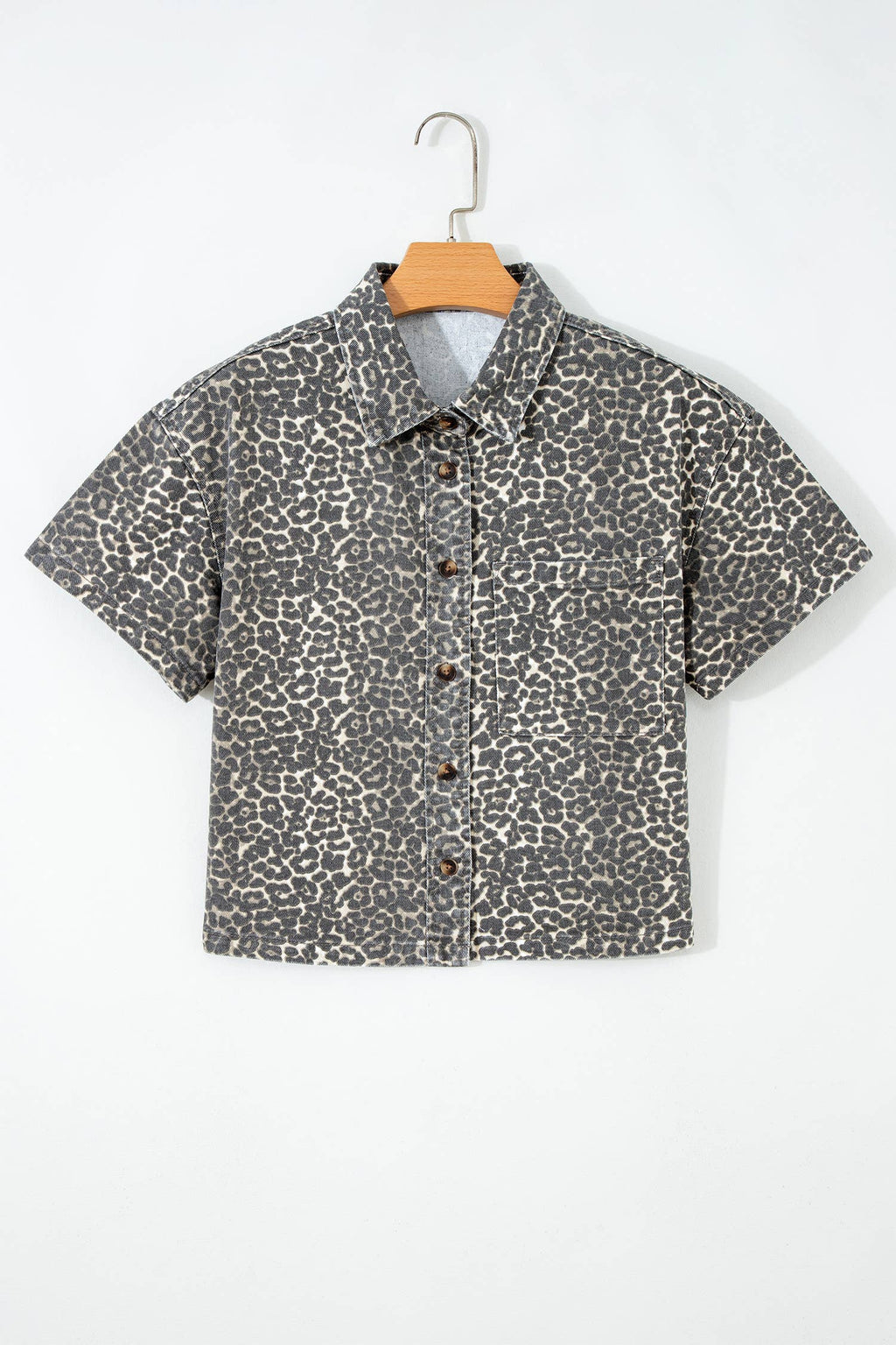 PRETTY BASH Leopard Denim Short Sleeve Button Cropped Shirt: Gray / M