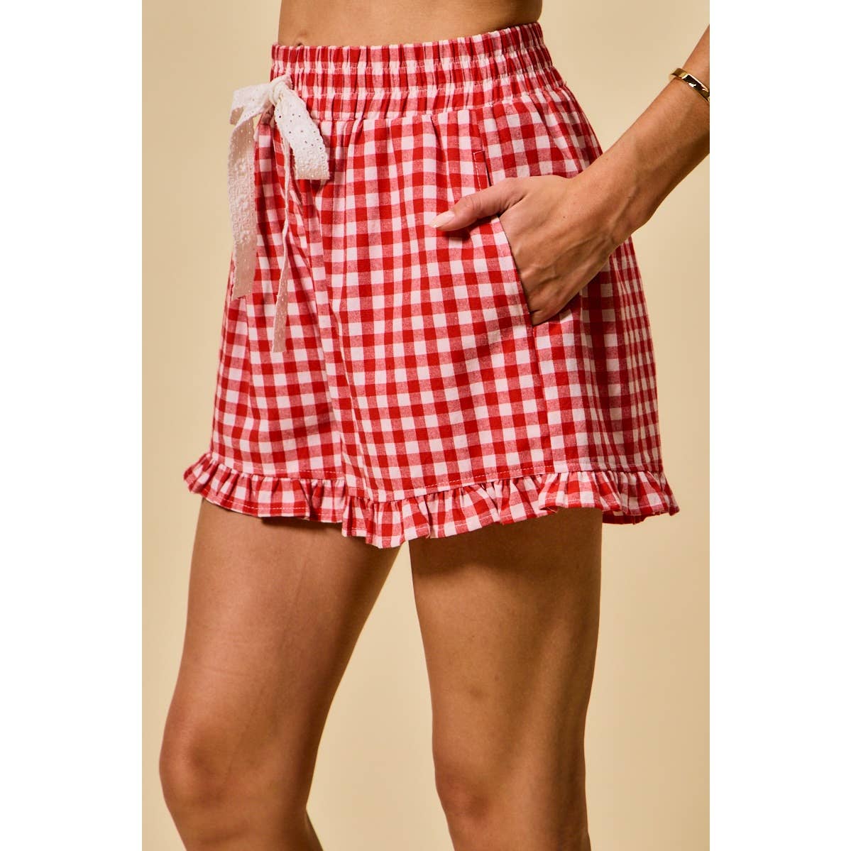 RUFFLED BOTTOM DETAIL SHORT PANTS