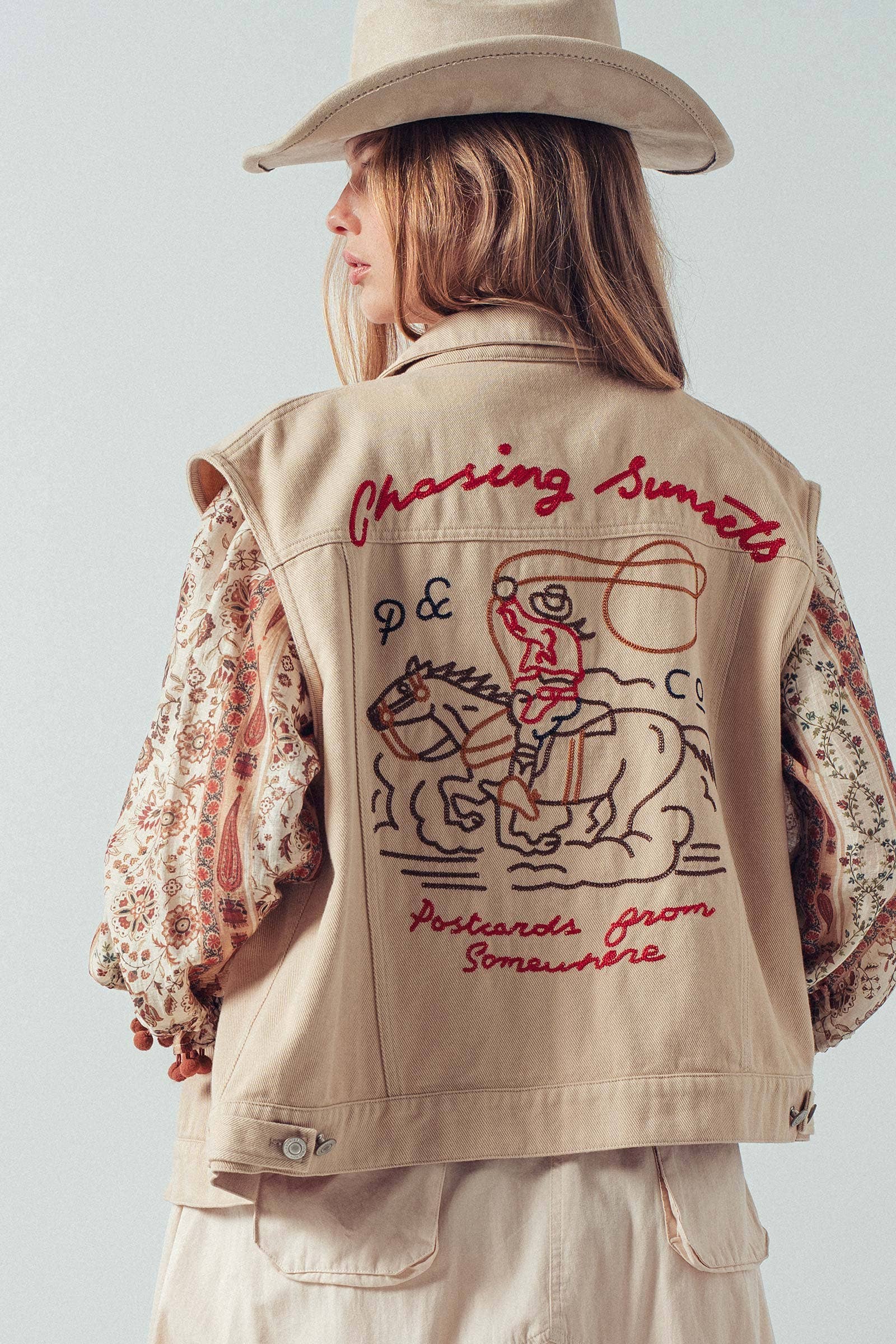 Western Sunset Embroidered Denim Vest: DENIM BLUE / S-2/M-2/L-2