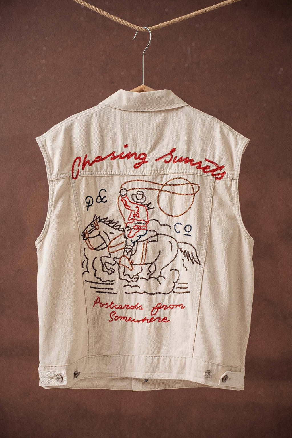 Western Sunset Embroidered Denim Vest: DENIM BLUE / S-2/M-2/L-2